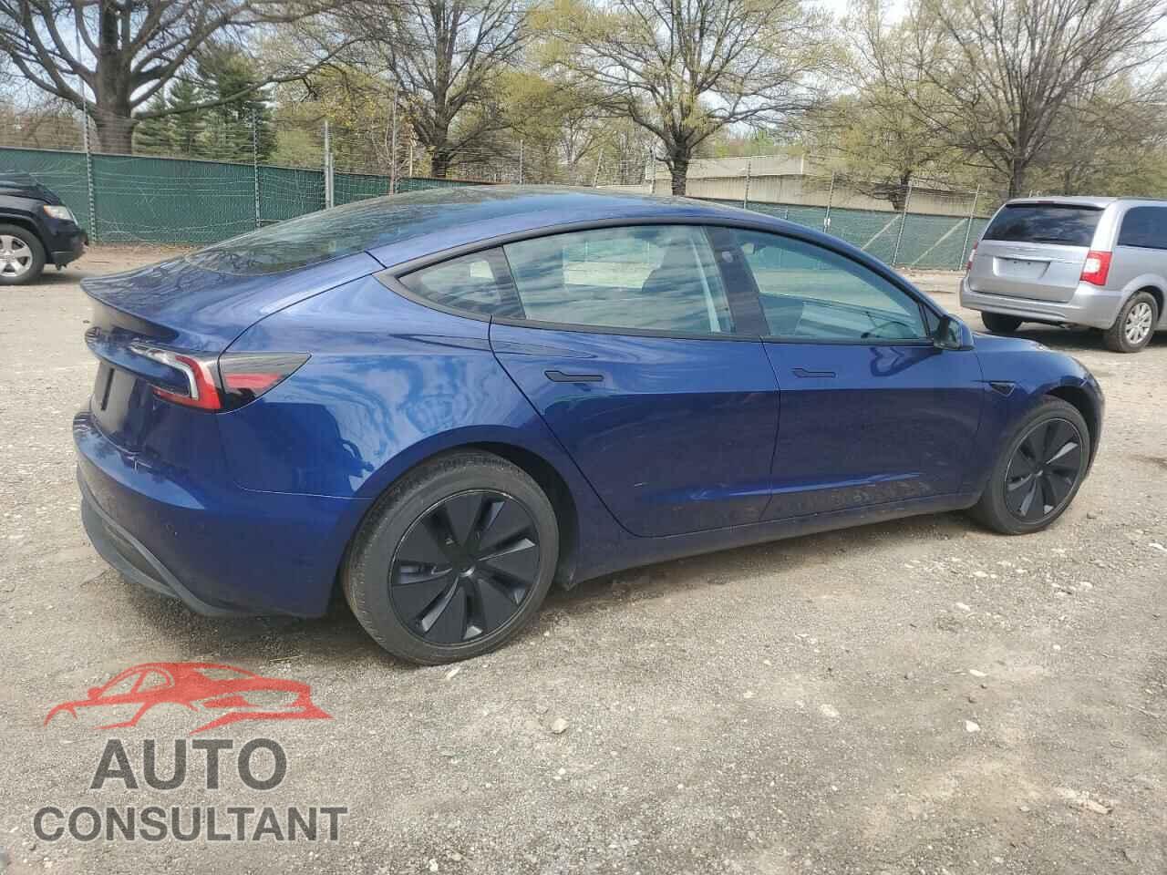 TESLA MODEL 3 2024 - 5YJ3E1EA9RF748279