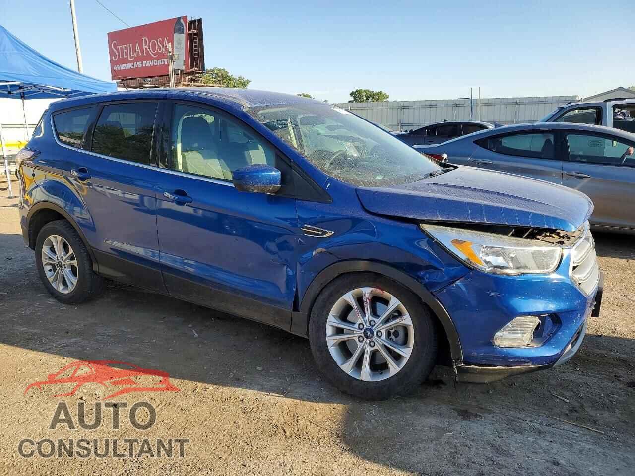 FORD ESCAPE 2017 - 1FMCU0G95HUB91601