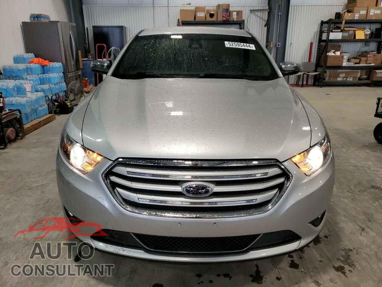 FORD TAURUS 2019 - 1FAHP2F87KG115668