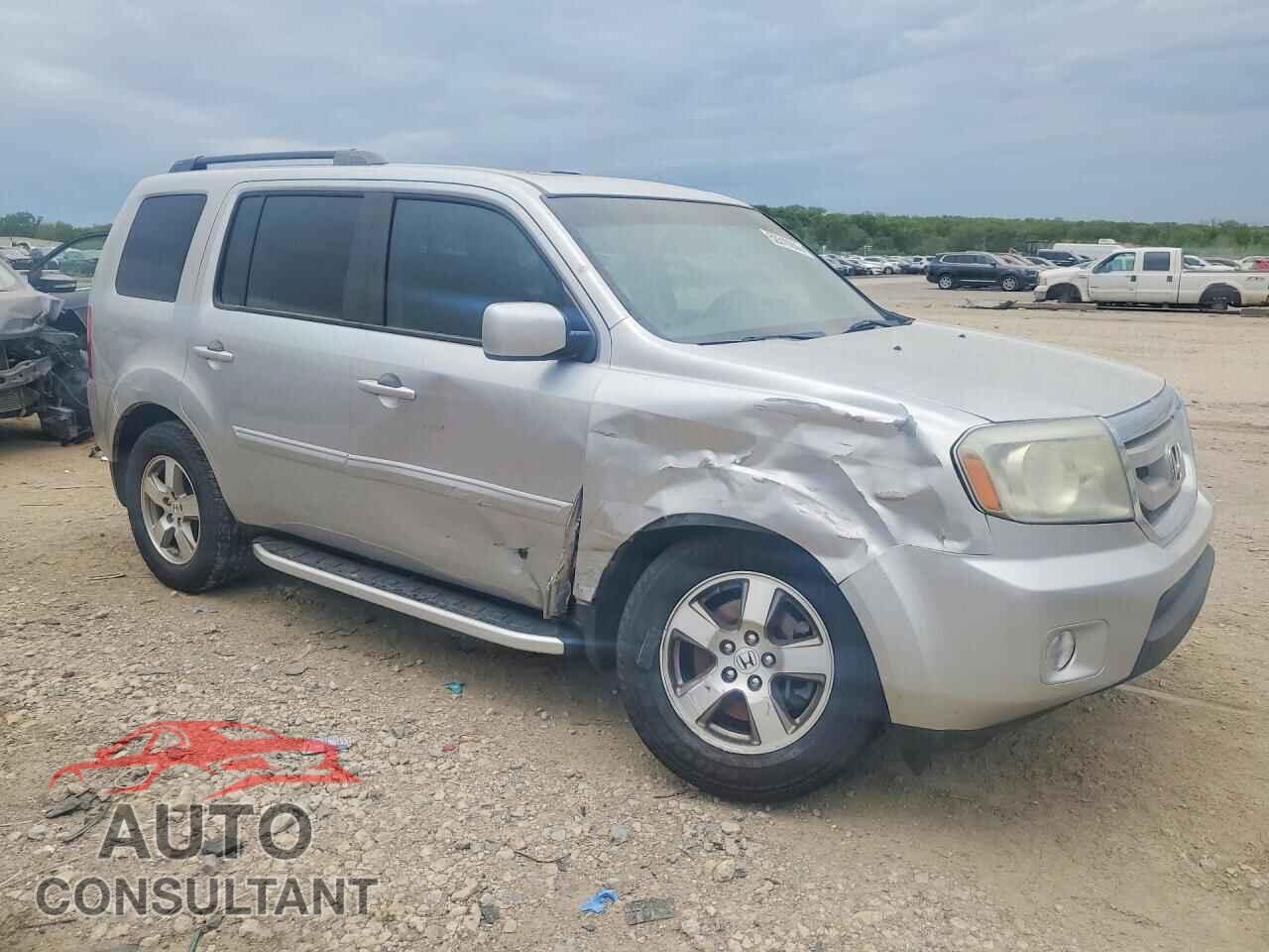 HONDA PILOT 2011 - 5FNYF4H75BB038127