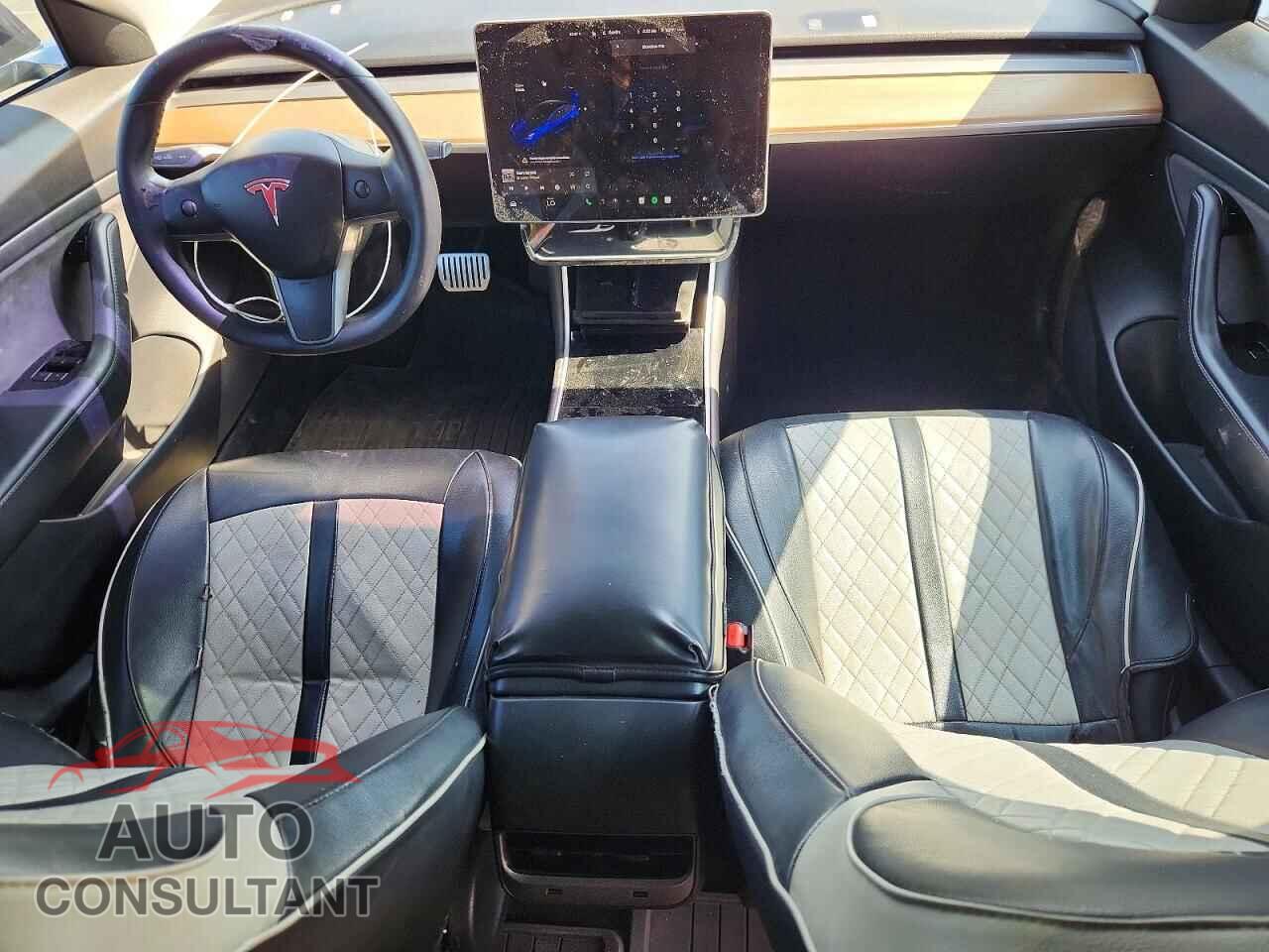 TESLA MODEL 3 2020 - 5YJ3E1EA6LF611257