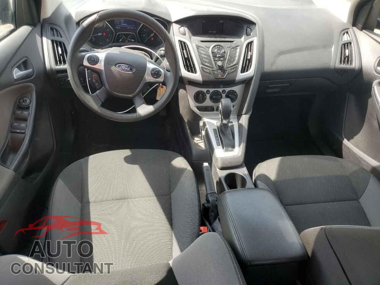 FORD FOCUS 2014 - 1FADP3F20EL300902