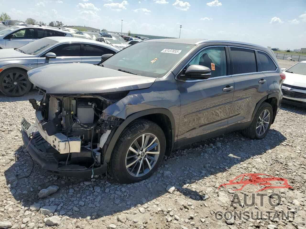 TOYOTA HIGHLANDER 2019 - 5TDJZRFH8KS572266