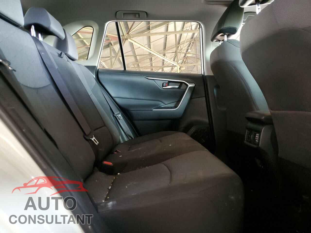 TOYOTA RAV4 2019 - JTMP1RFV7KJ007608