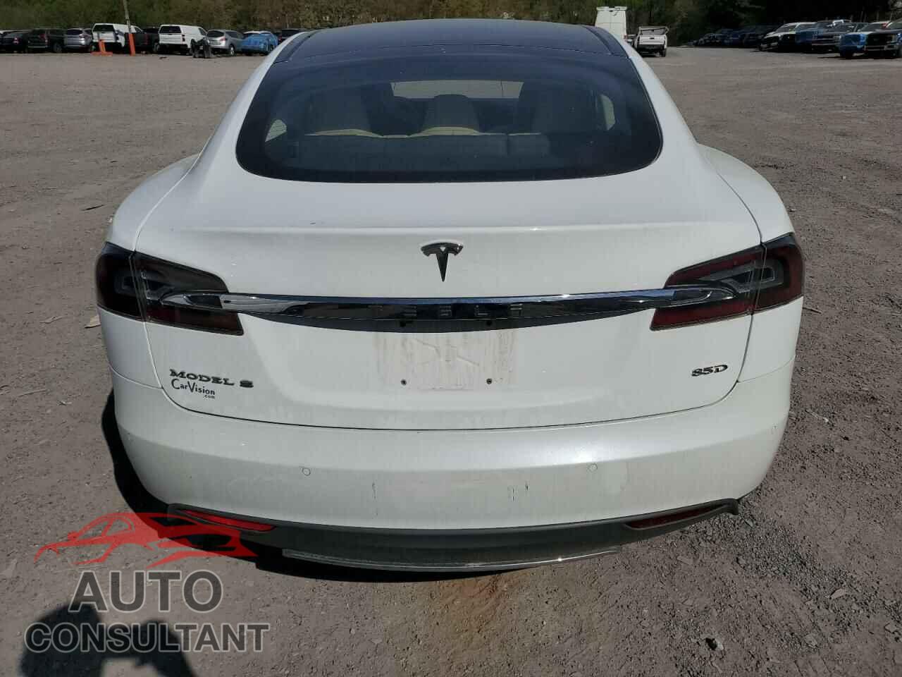 TESLA MODEL S 2015 - 5YJSA1H21FFP69568
