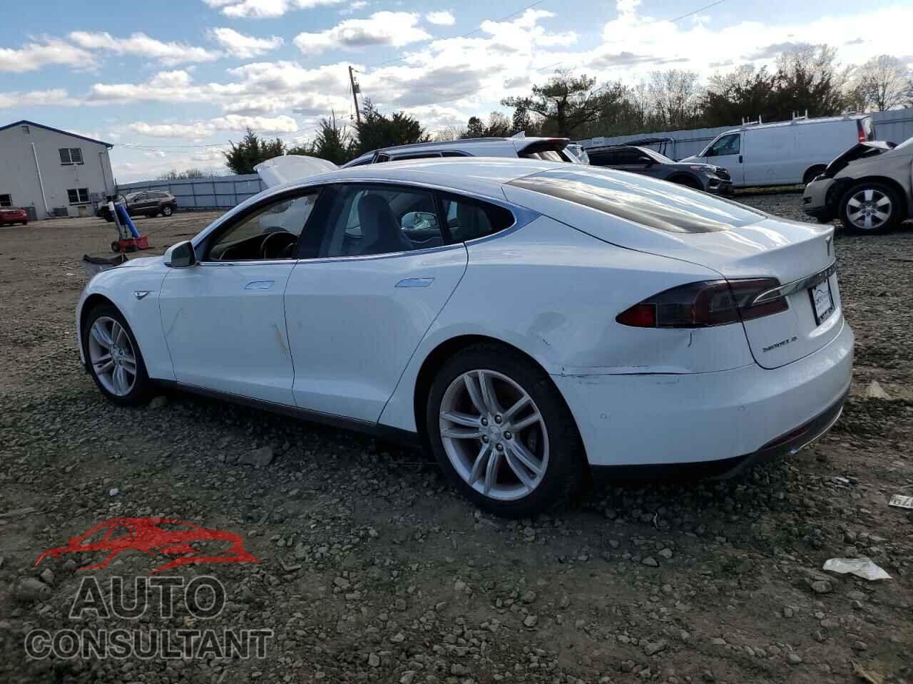 TESLA MODEL S 2014 - 5YJSA1H1XEFP55657