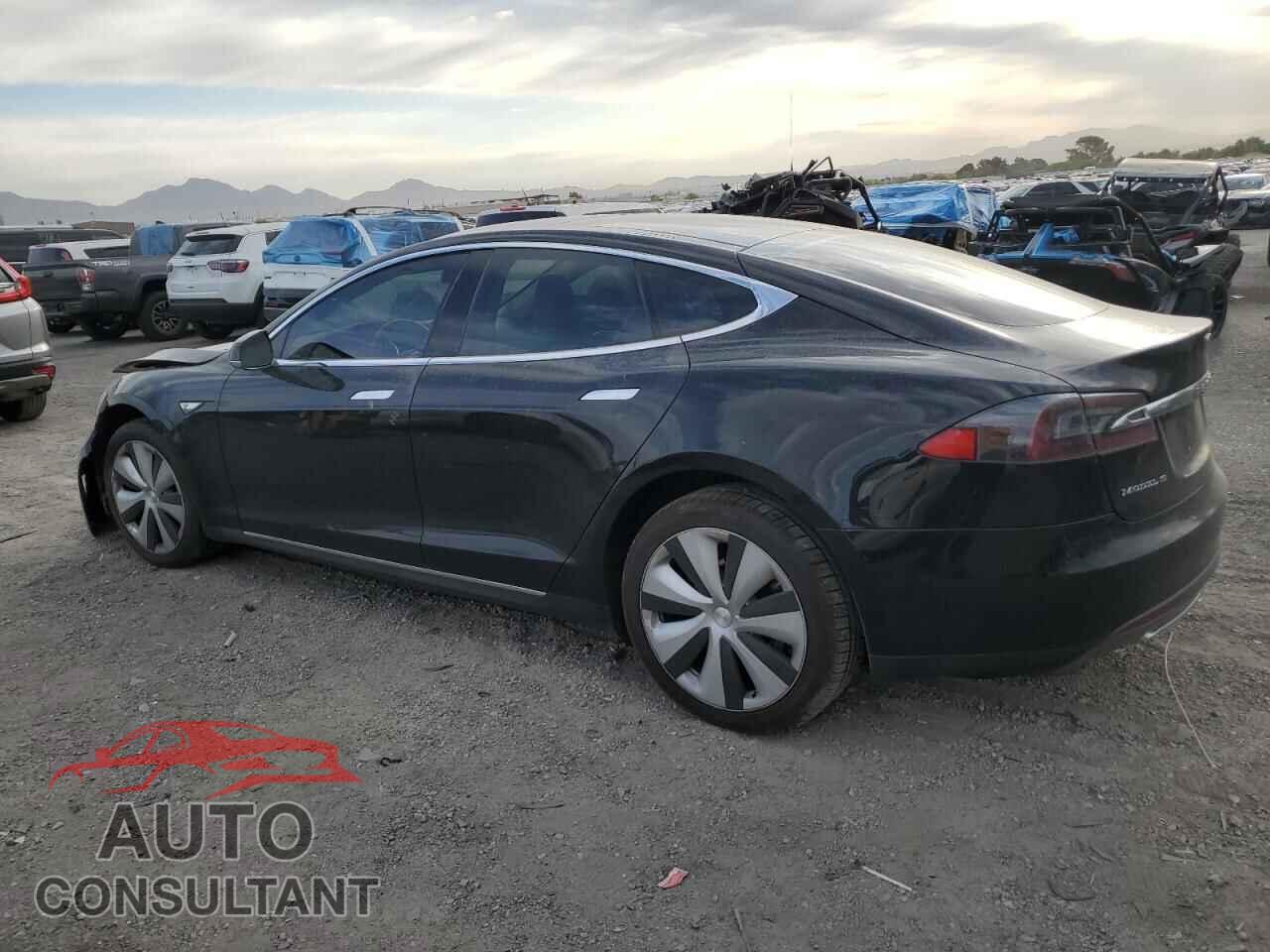 TESLA MODEL S 2013 - 5YJSA1DN5DFP07944