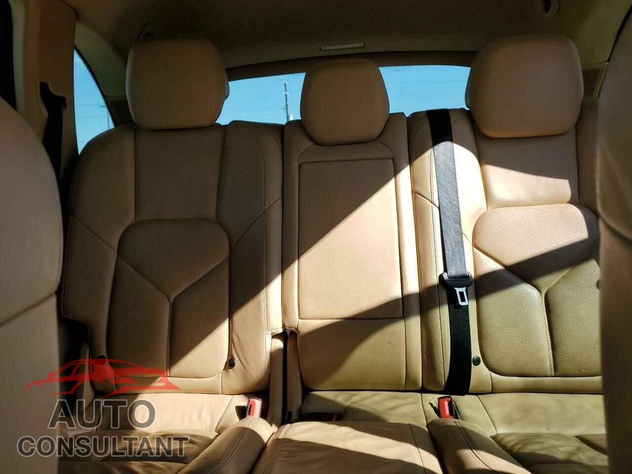 PORSCHE CAYENNE 2011 - WP1AB2A24BLA44481