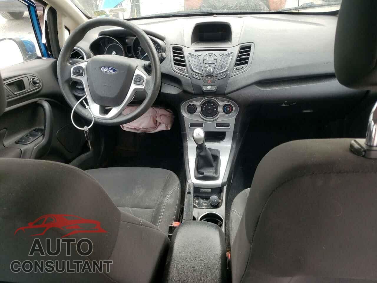 FORD FIESTA 2017 - 3FADP4EJ8HM104918