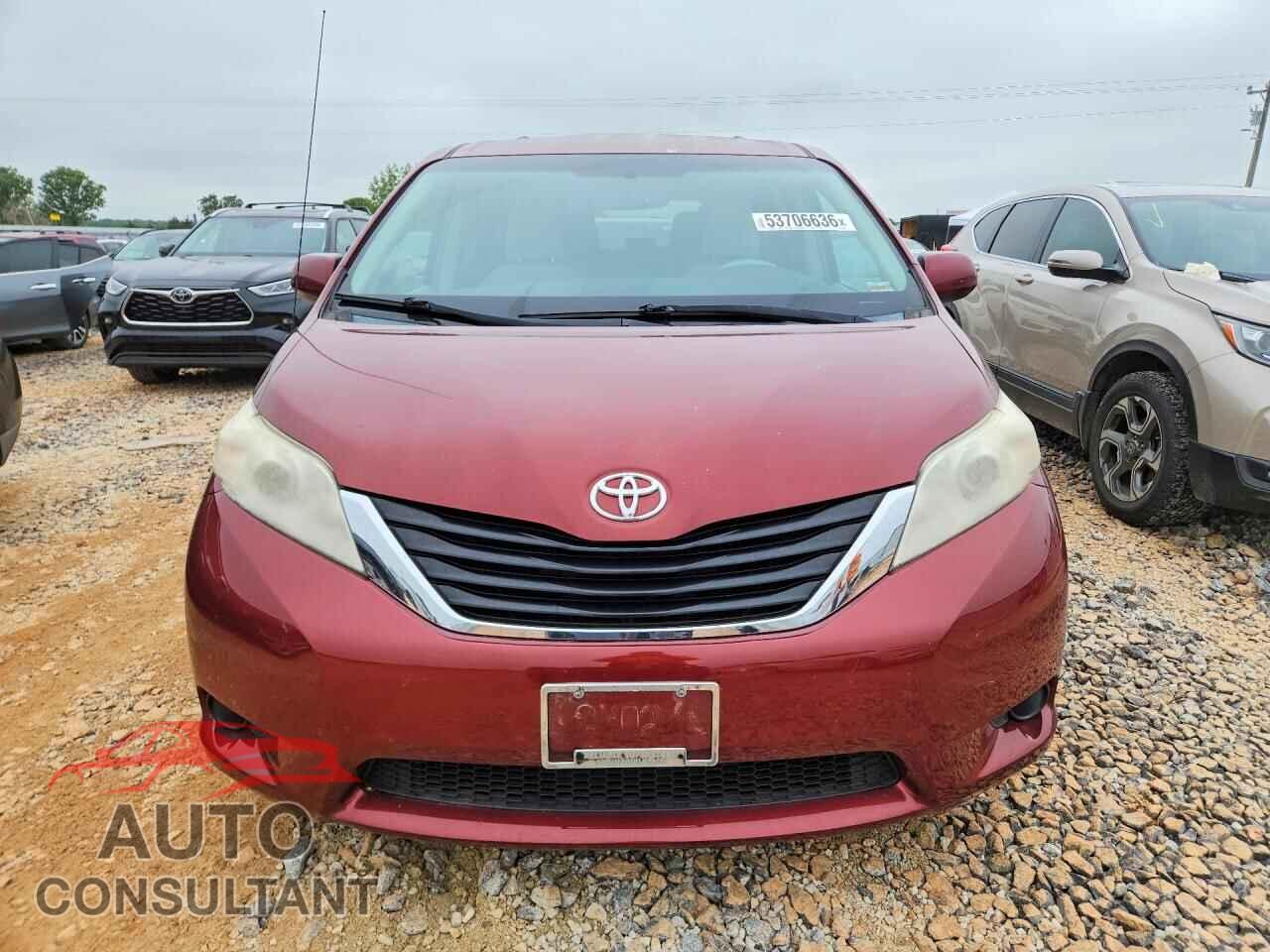 TOYOTA SIENNA 2013 - 5TDKK3DC8DS320744