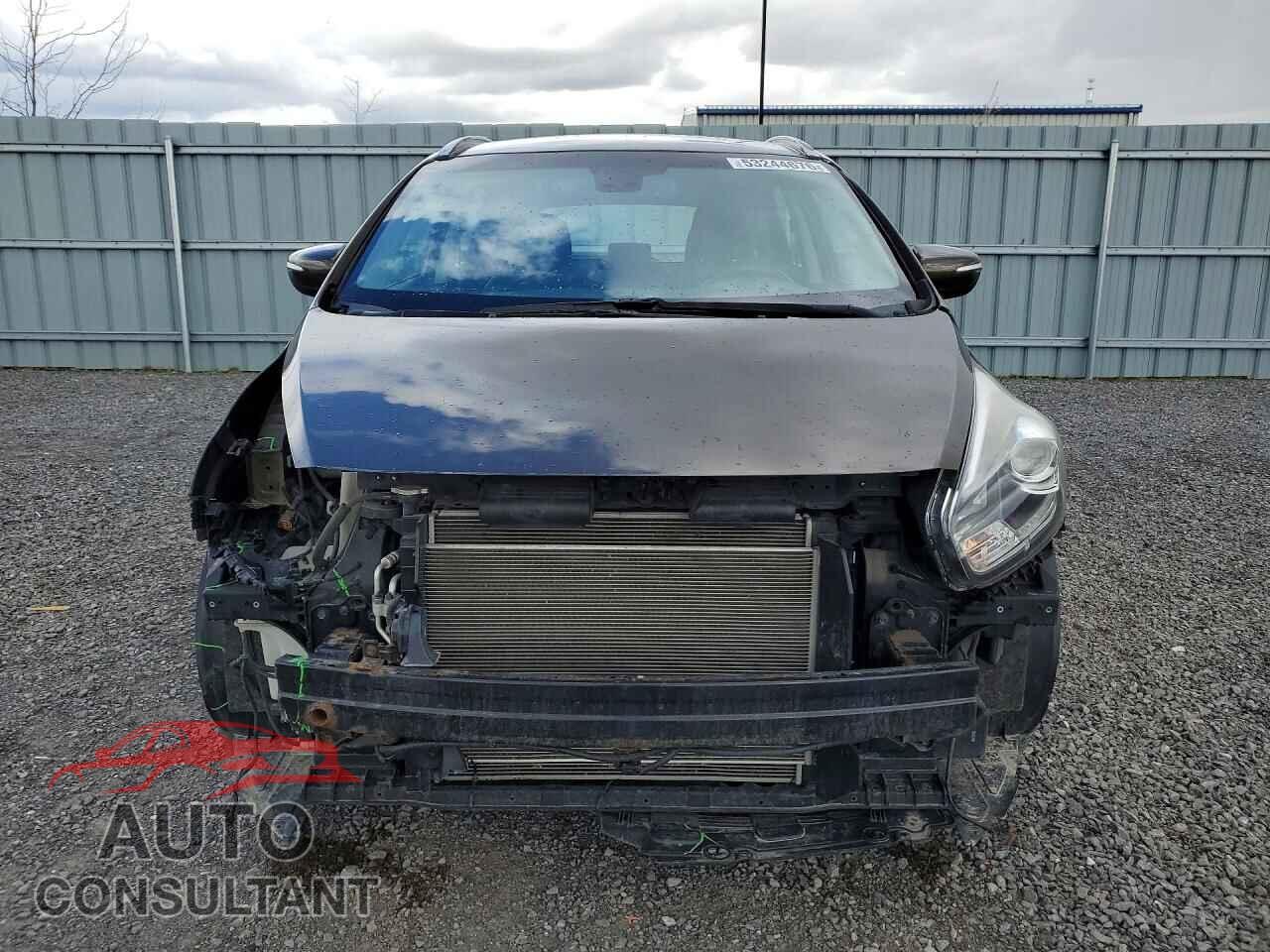 KIA RONDO 2014 - KNAHU8A32E7008868