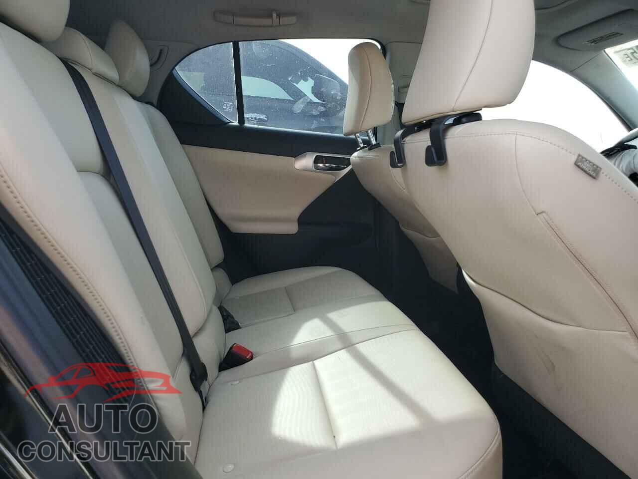 LEXUS CT 200 2011 - JTHKD5BH5B2004001