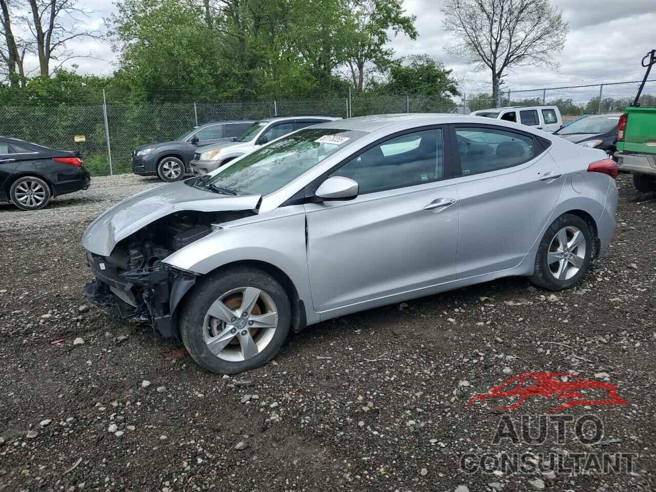 HYUNDAI ELANTRA 2013 - KMHDH4AE2DU653807