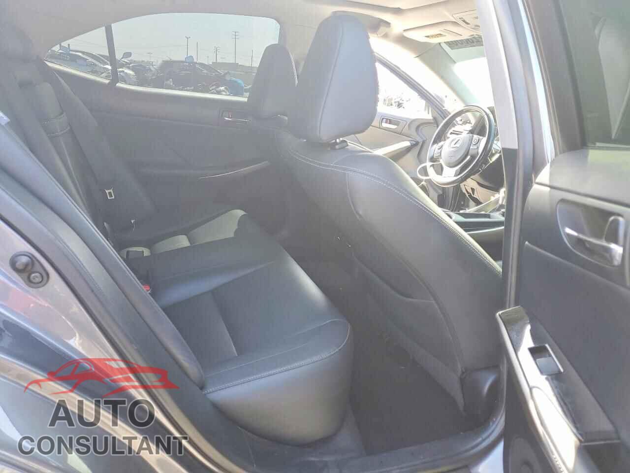 LEXUS IS 2016 - JTHBA1D24G5007388