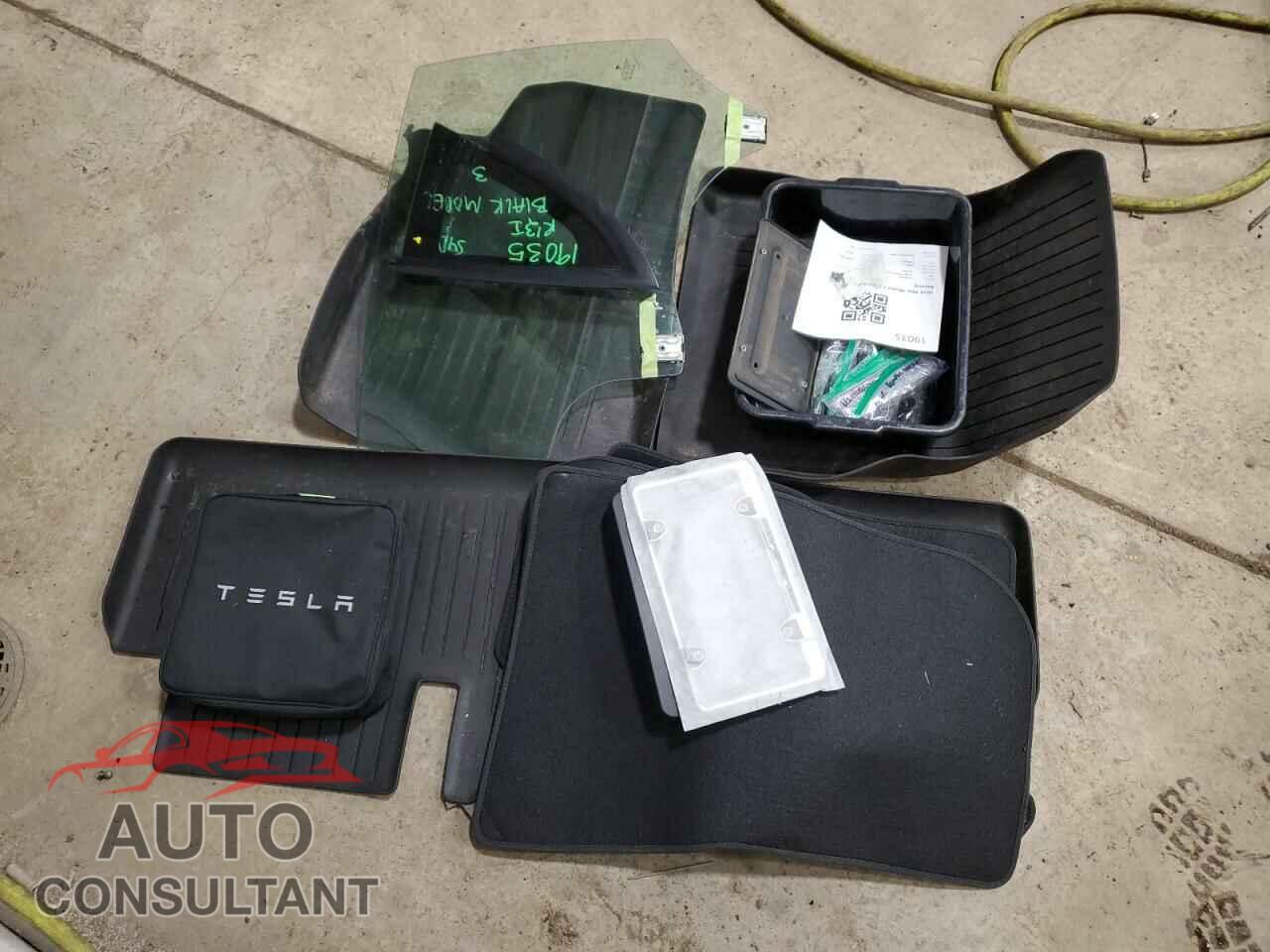 TESLA MODEL 3 2022 - 5YJ3E1EB7NF174896