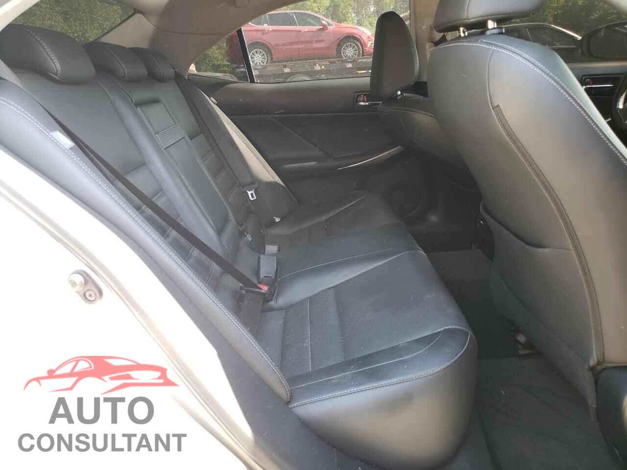 LEXUS IS 2015 - JTHCF1D21F5025402