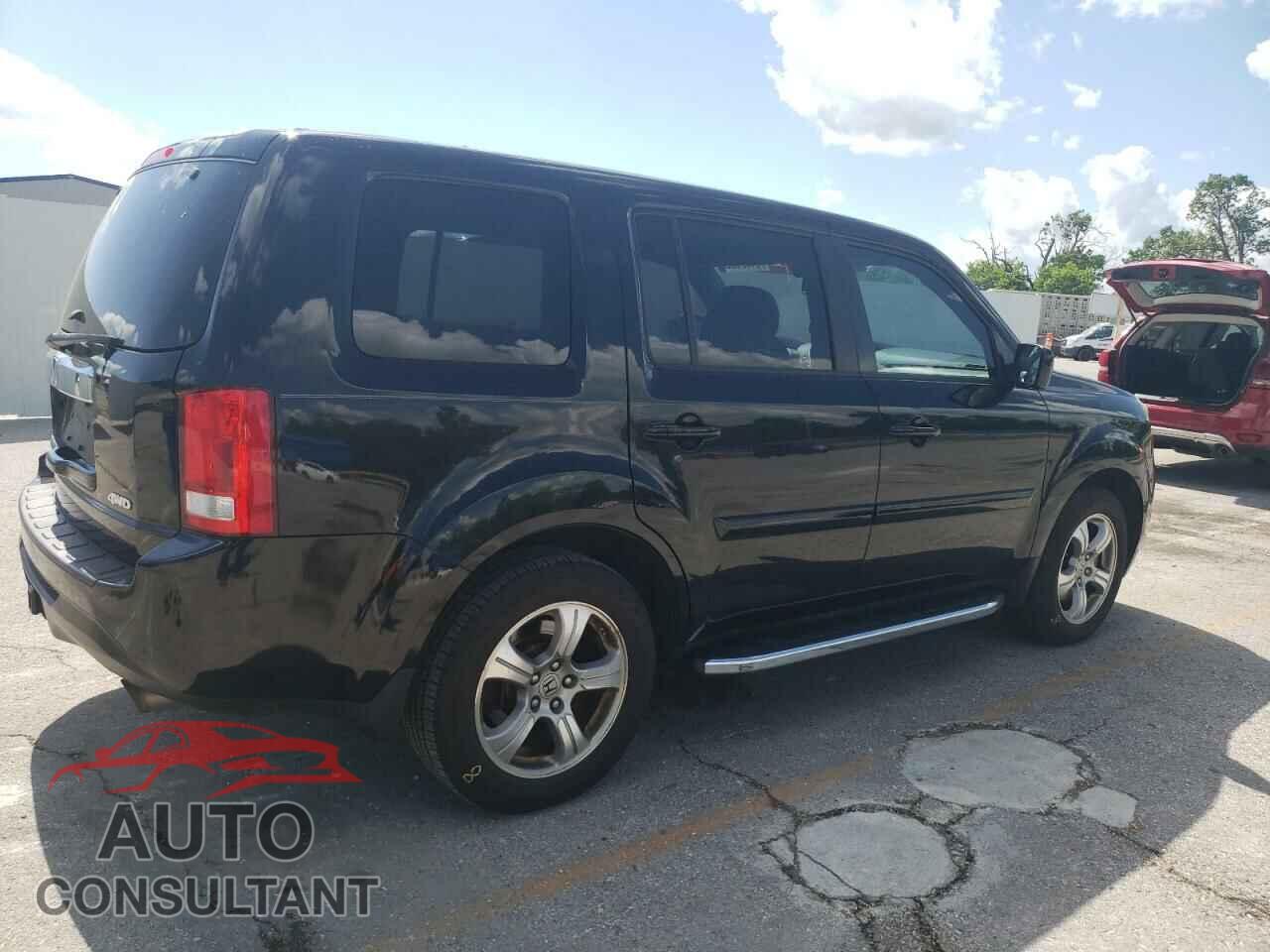 HONDA PILOT 2013 - 5FNYF4H68DB039637