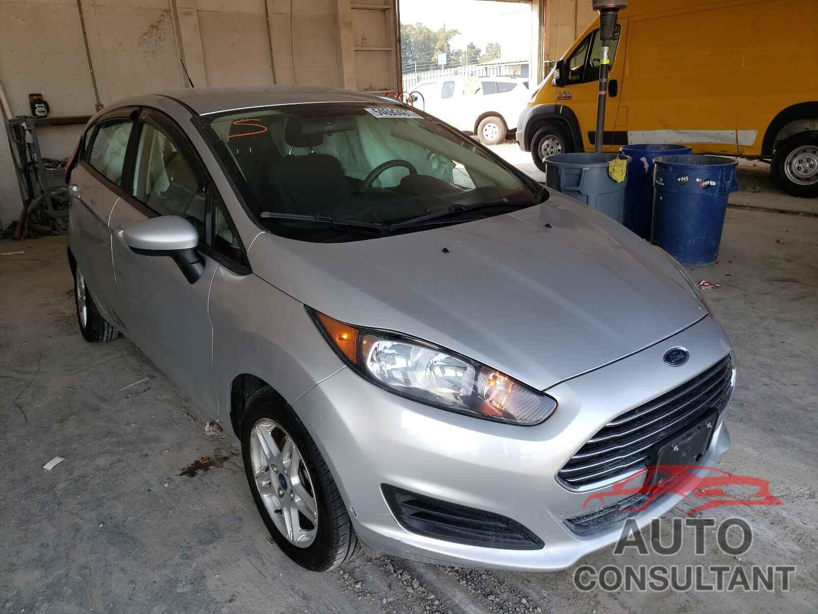 FORD FIESTA 2018 - 3FADP4EJ8JM122079