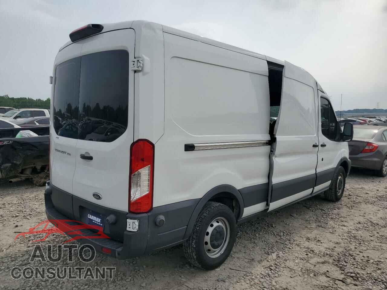FORD TRANSIT 2018 - 1FTYR2CM1JKA94432
