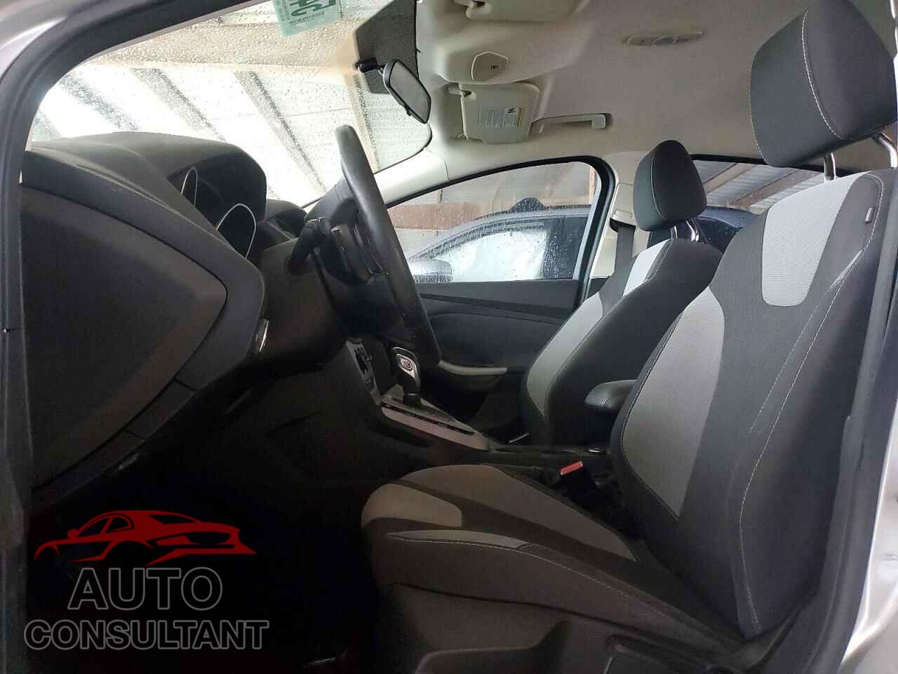 FORD FOCUS 2012 - 1FAHP3K21CL366413