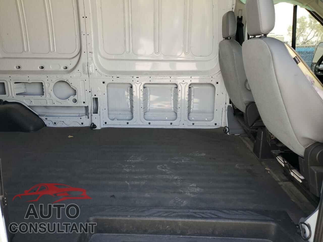 FORD TRANSIT 2019 - 1FTYE2CM8KKA25606