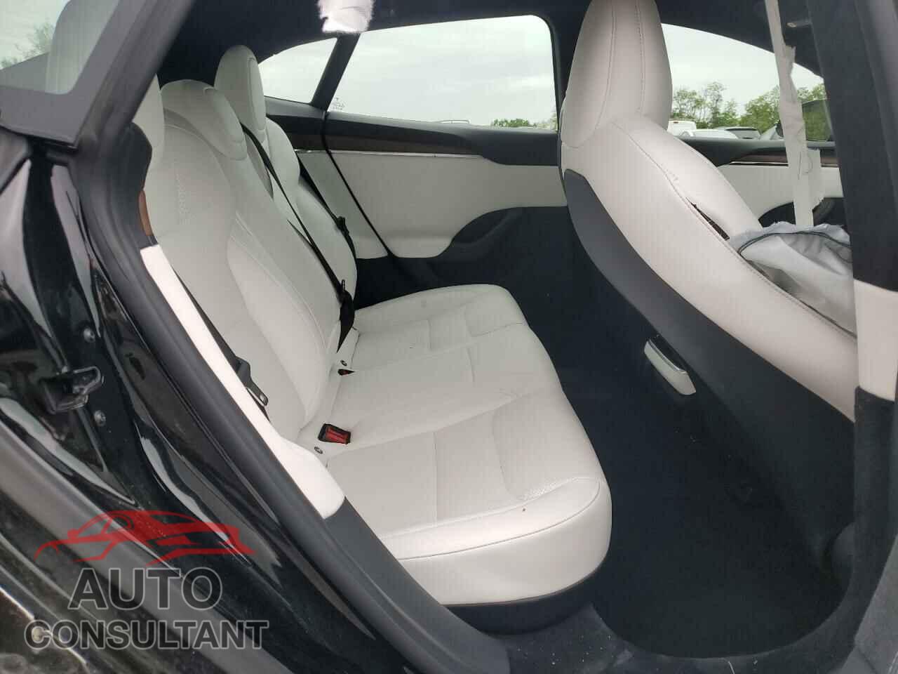 TESLA MODEL S 2022 - 5YJSA1E58NF491166