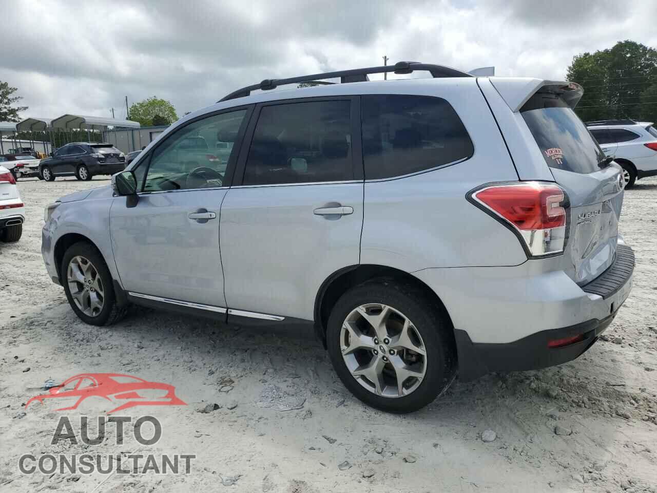 SUBARU FORESTER 2017 - JF2SJAWC6HH556728