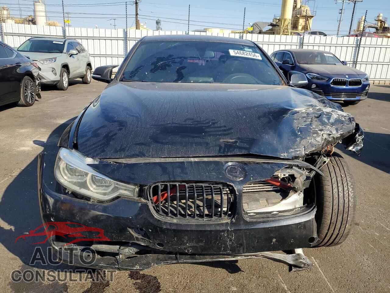 BMW 3 SERIES 2018 - WBA8E1C55JA756689