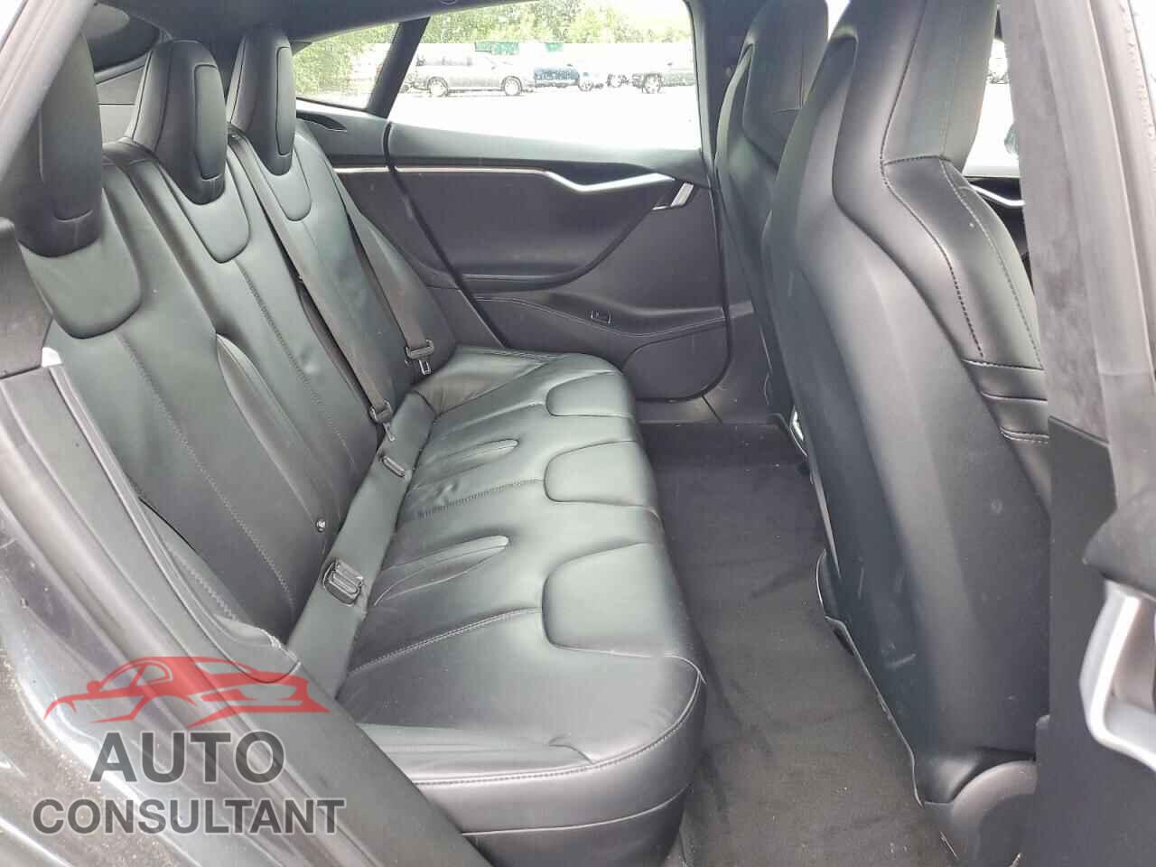 TESLA MODEL S 2015 - 5YJSA1E25FF118450