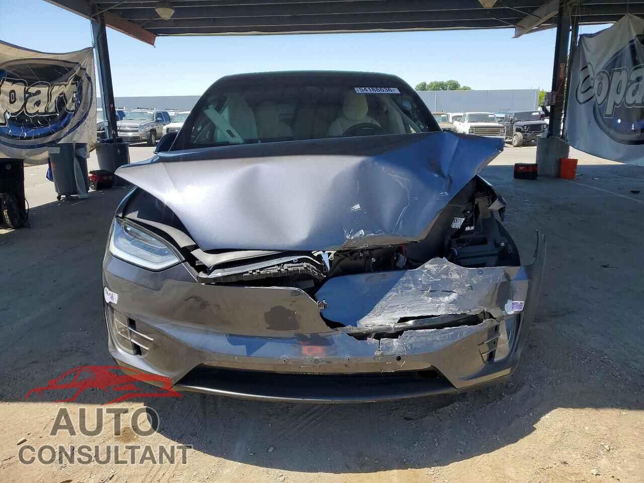 TESLA MODEL X 2018 - 5YJXCAE22JF139572