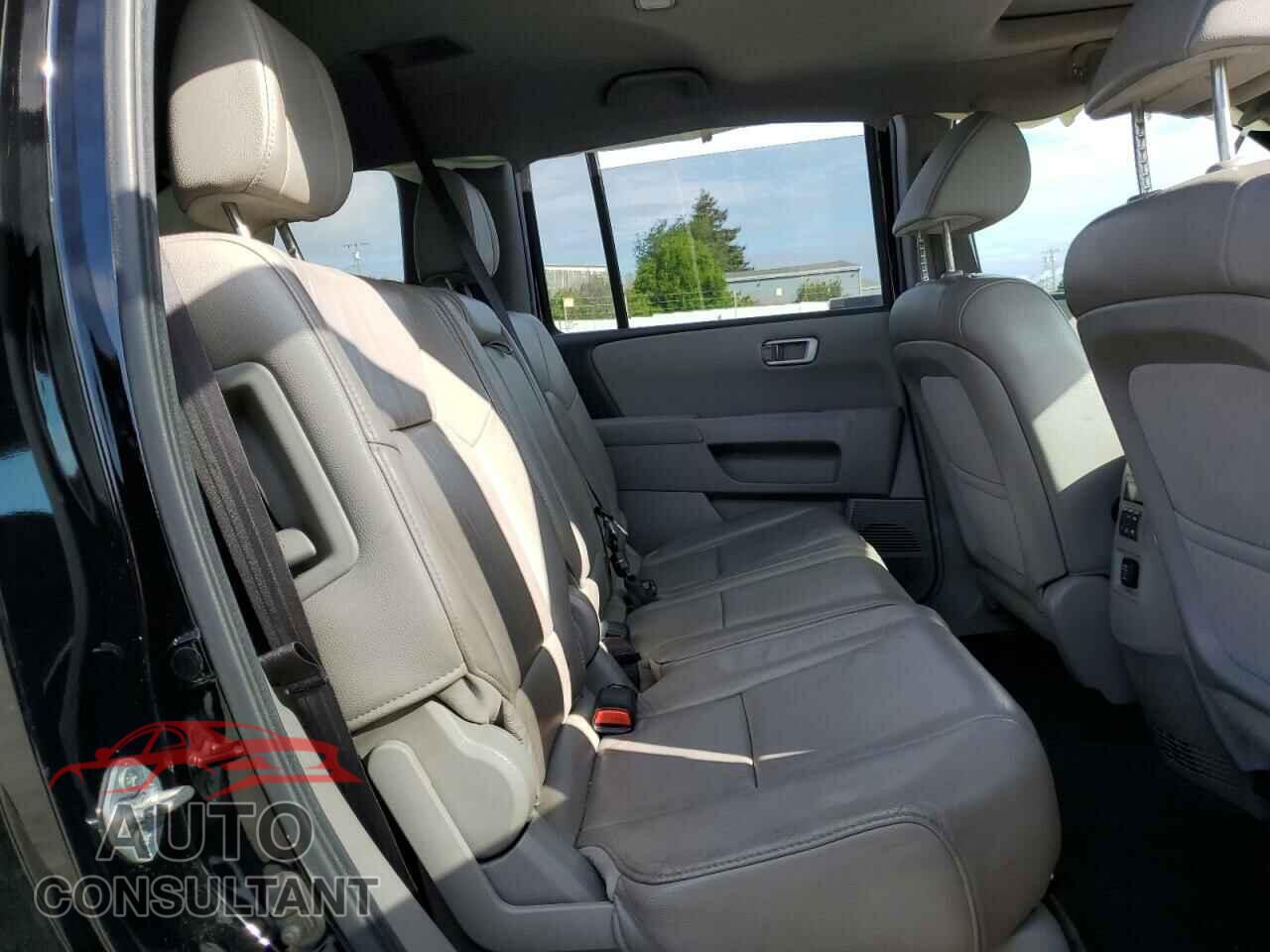 HONDA PILOT 2013 - 5FNYF4H57DB045372