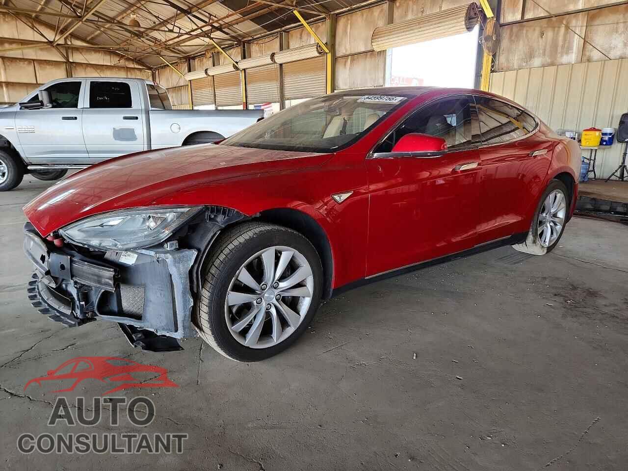 TESLA MODEL S 2013 - 5YJSA1CP5DFP20082