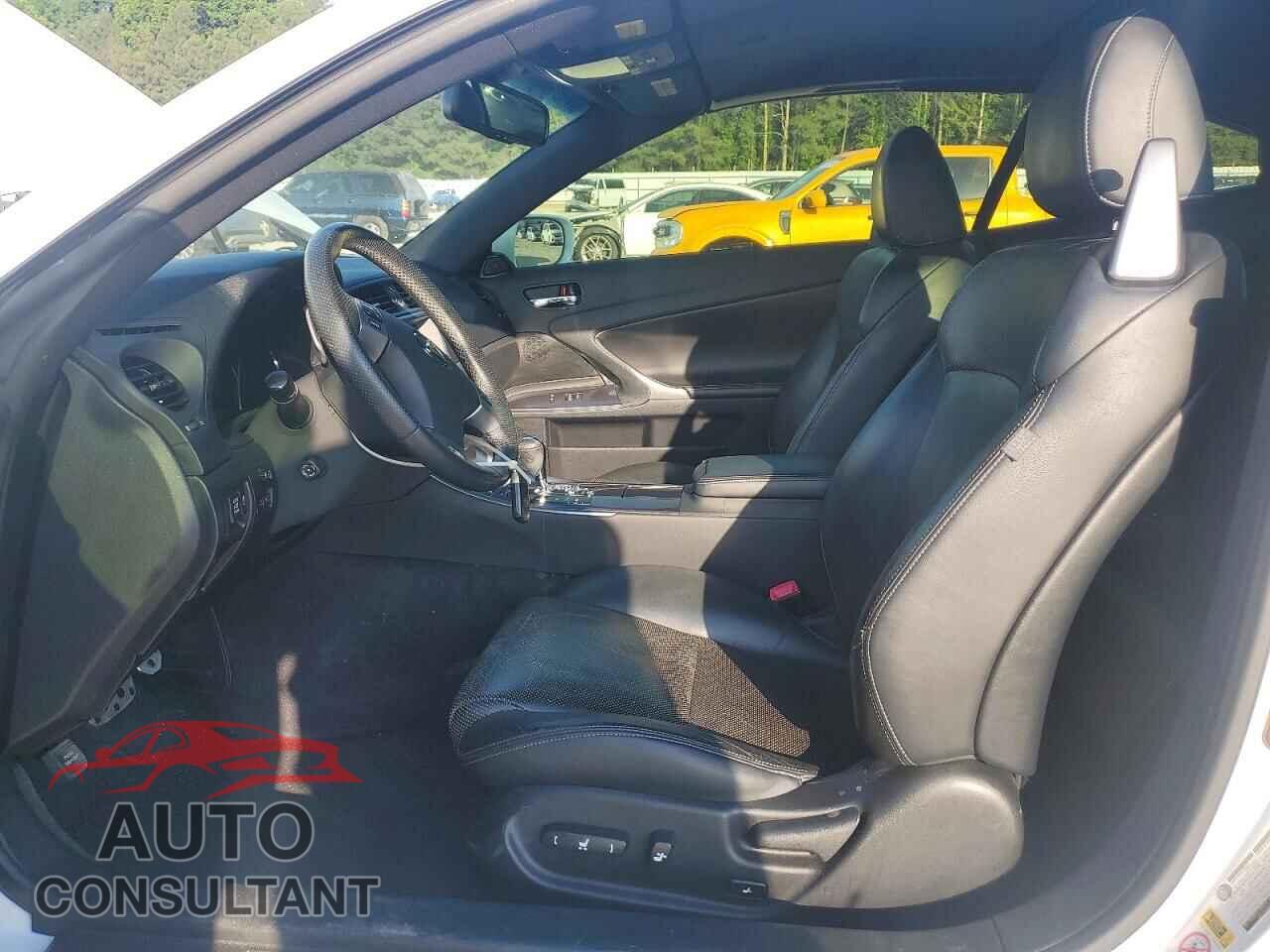 LEXUS IS 2013 - JTHFF2C28D2527648