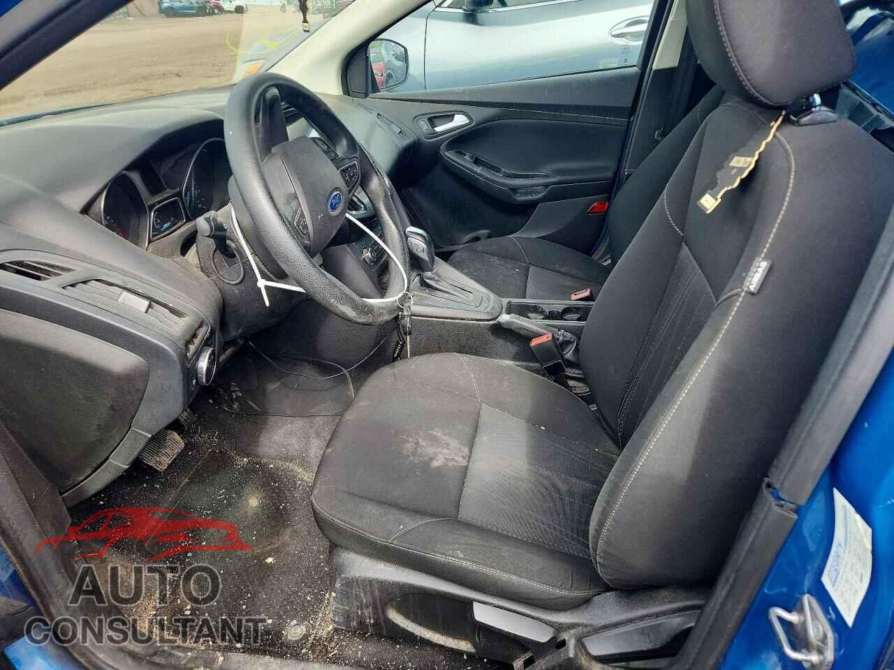 FORD FOCUS 2015 - 1FADP3F2XFL300083