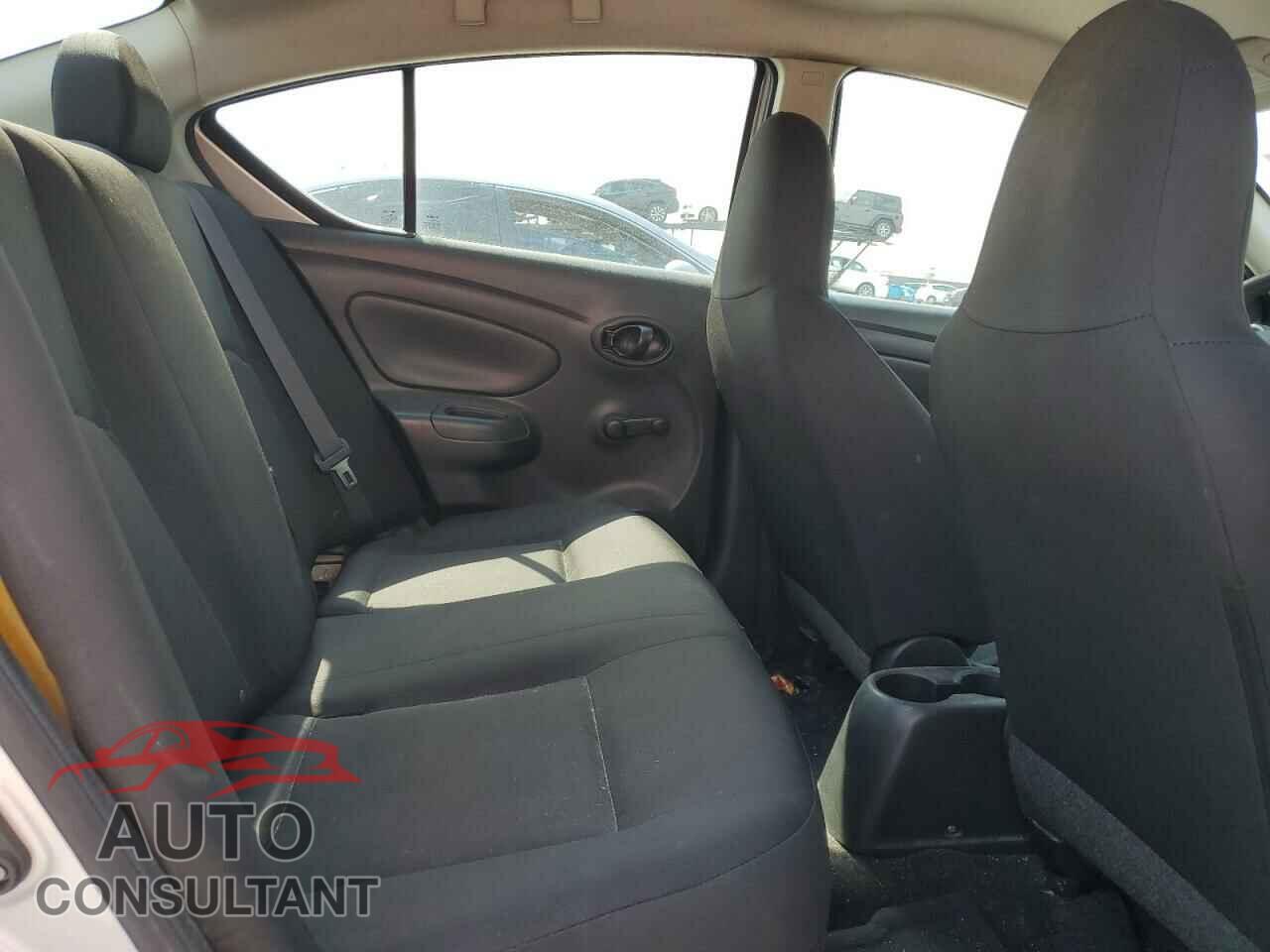 NISSAN VERSA 2017 - 3N1CN7AP2HL873320