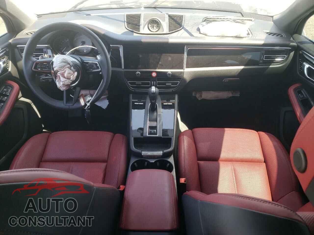 PORSCHE MACAN 2024 - WP1AG2A53RLB35246