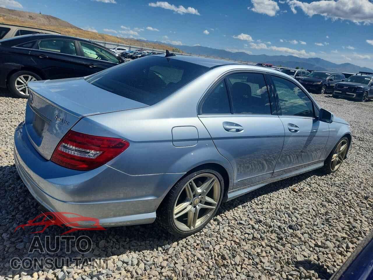 MERCEDES-BENZ C-CLASS 2013 - WDDGF8AB2DA818430