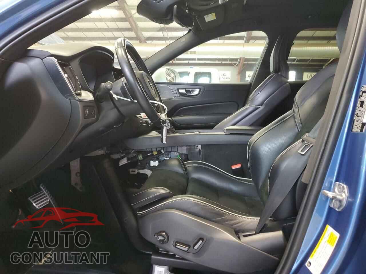 VOLVO XC60 2019 - LYVA22RMXKB273761