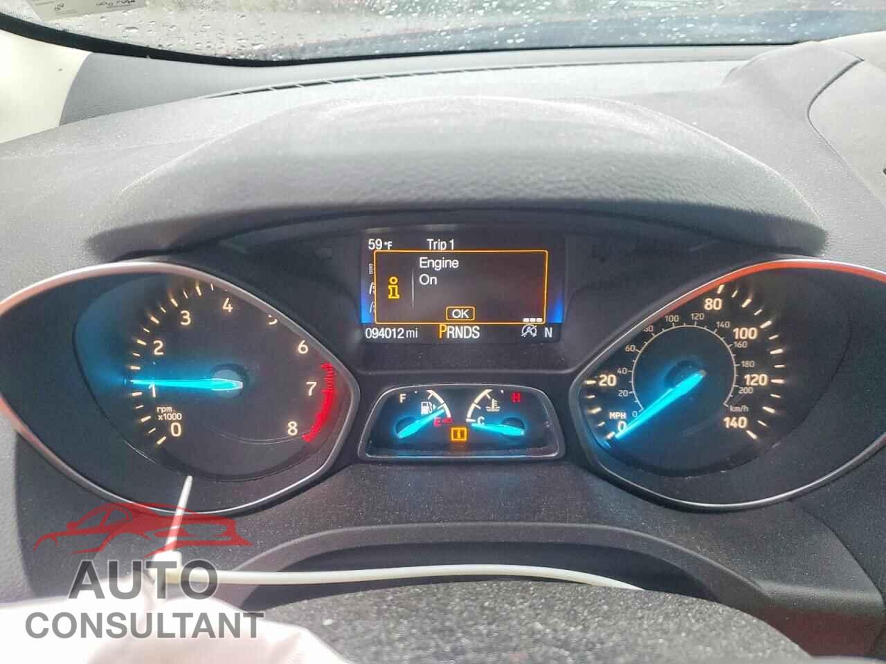 FORD ESCAPE 2017 - 1FMCU9J93HUB84692