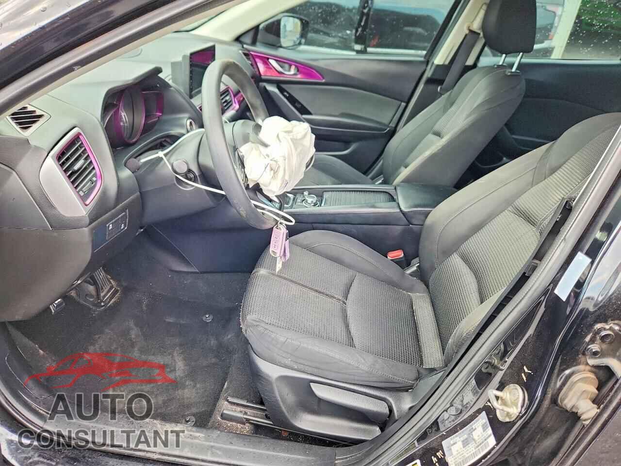 MAZDA 3 2017 - 3MZBN1U77HM130645
