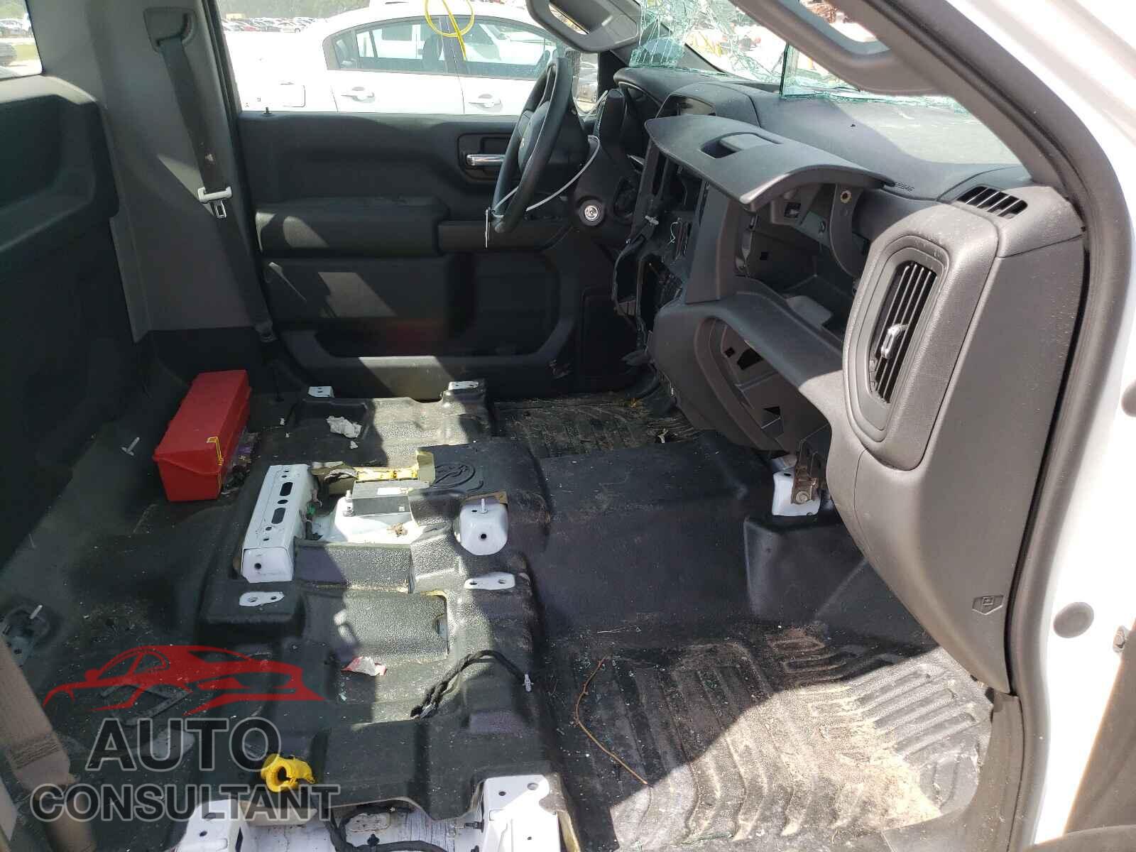 CHEVROLET SILVERADO 2021 - 3GCNWAEF4MG217818