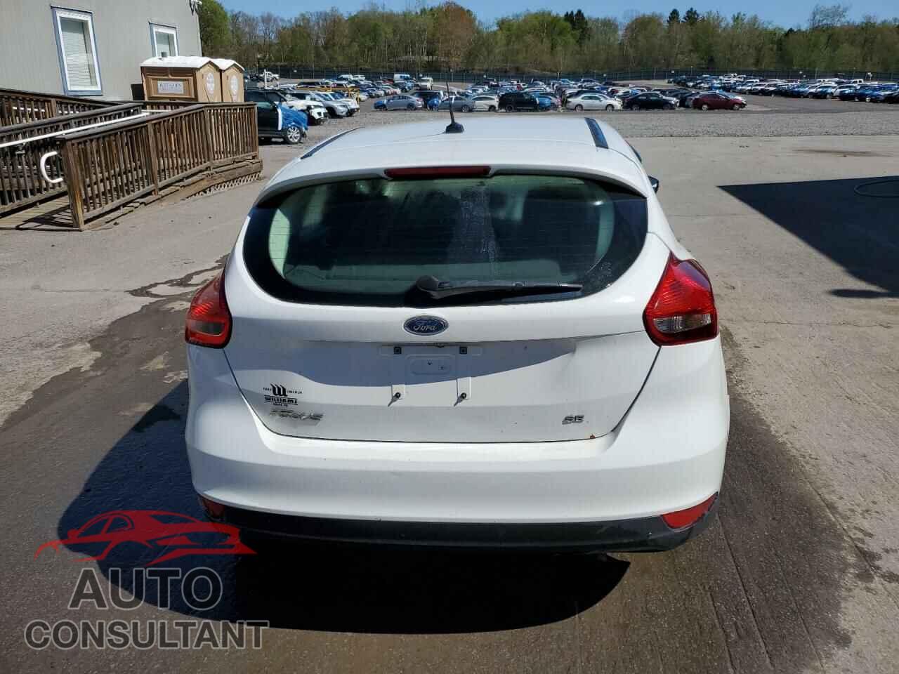 FORD FOCUS 2016 - 1FADP3K28GL338712