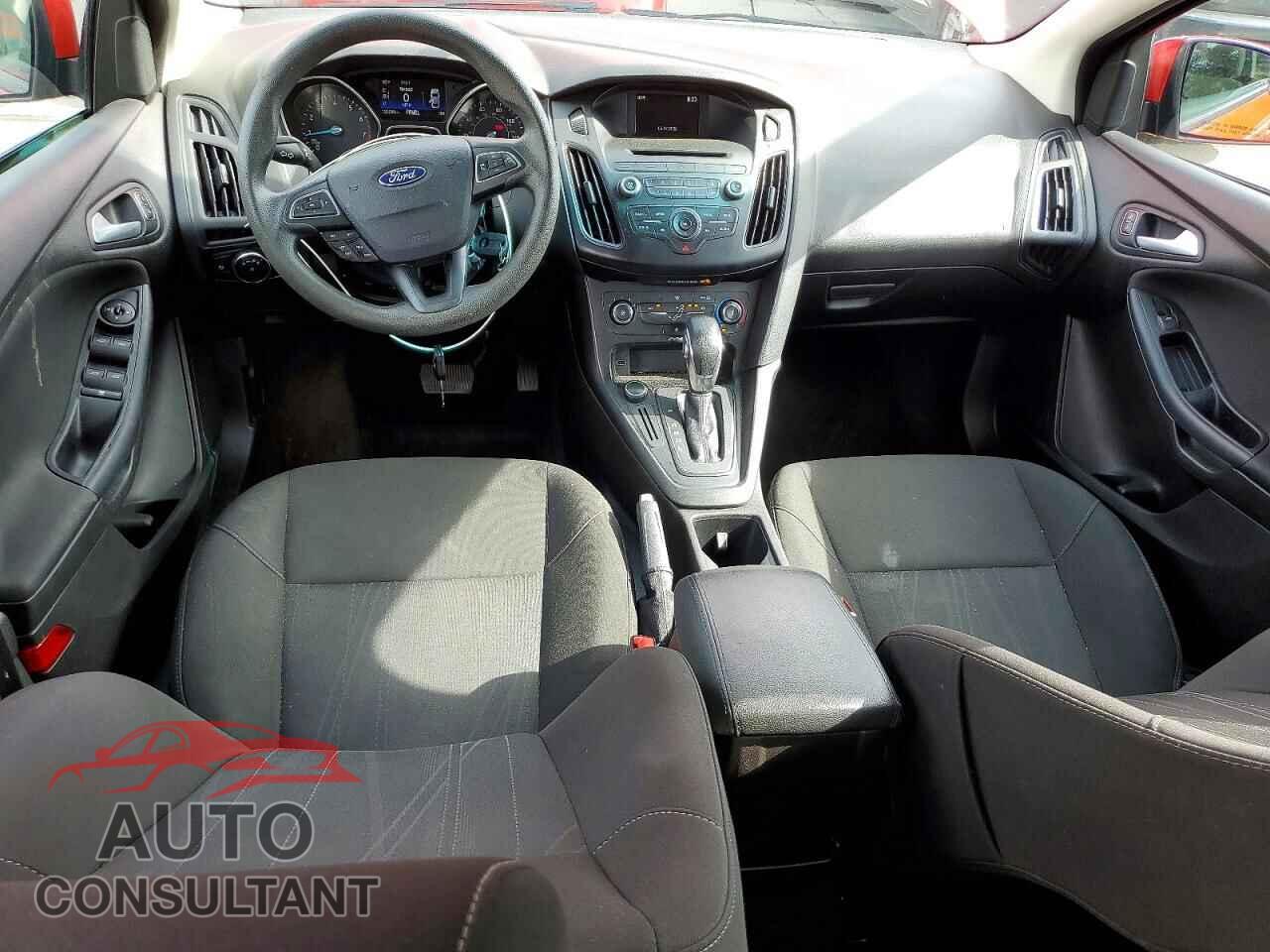FORD FOCUS 2017 - 1FADP3F21HL256400