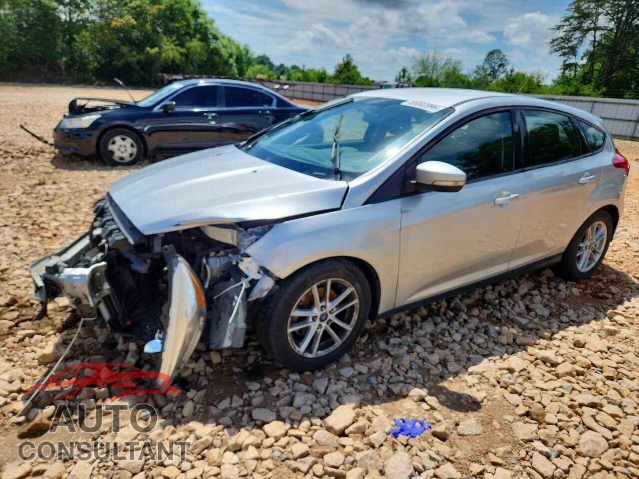 FORD FOCUS 2017 - 1FADP3K23HL345858