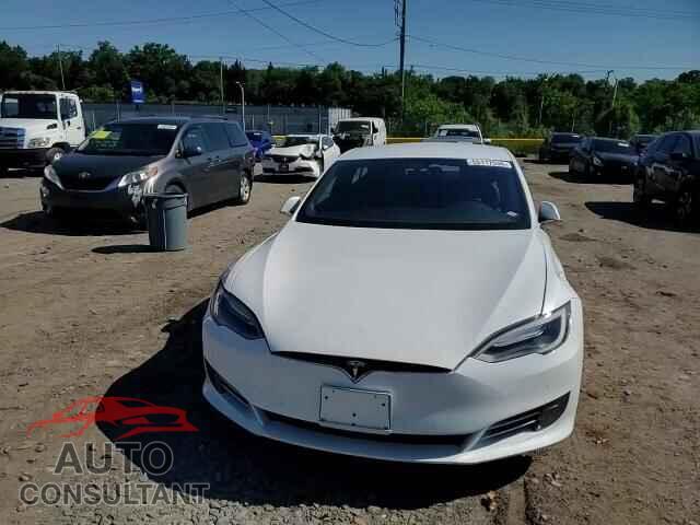 TESLA MODEL S 2017 - 5YJSA1E18HF190043