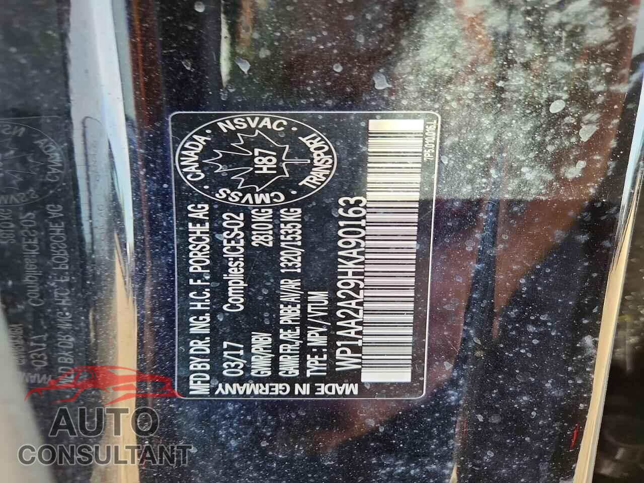 PORSCHE CAYENNE 2017 - WP1AA2A29HKA90163