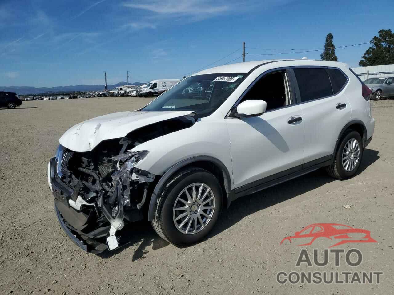 NISSAN ROGUE 2018 - KNMAT2MT8JP604853