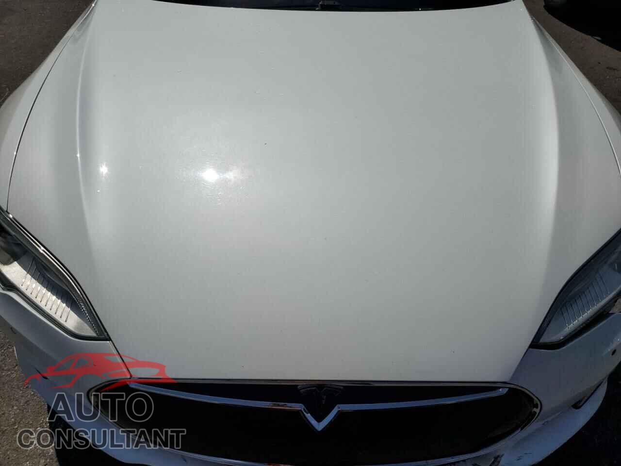 TESLA MODEL S 2015 - 5YJSA1E11FF113978