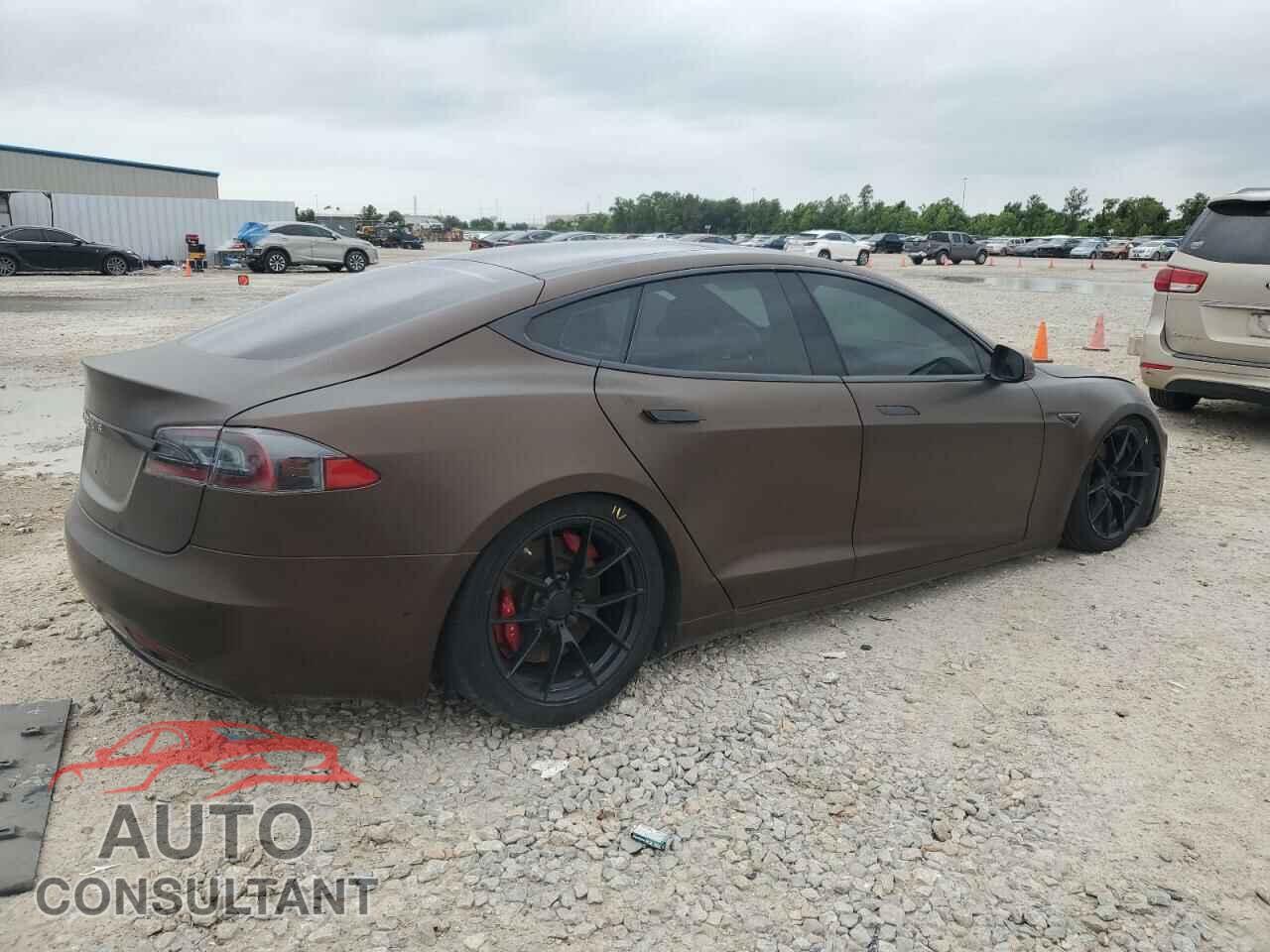 TESLA MODEL S 2016 - 5YJSA1E1XGF151033