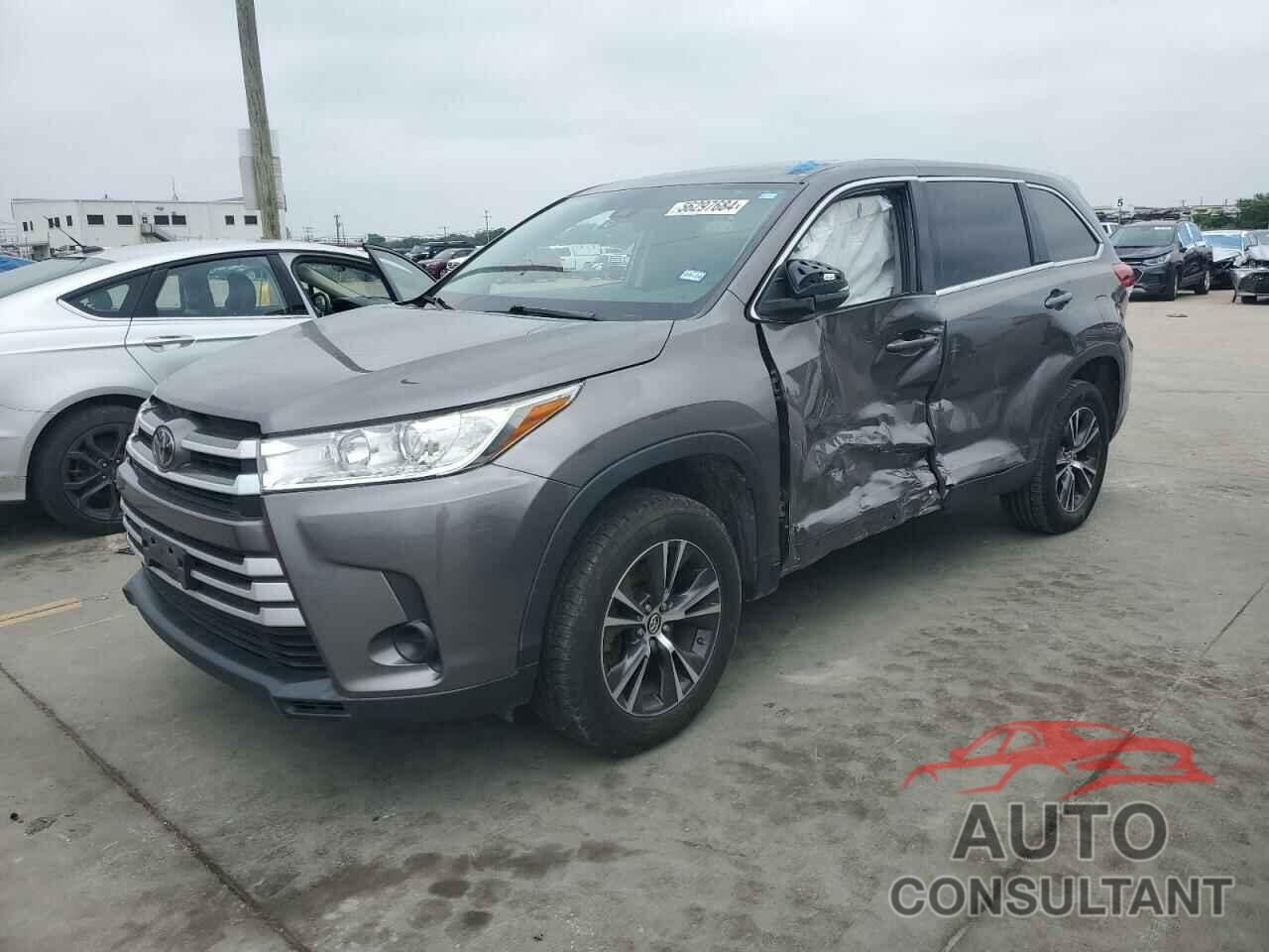 TOYOTA HIGHLANDER 2019 - 5TDZARFH5KS042654